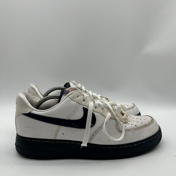 Men Size 11 Nike Air Force 1 Low '07 LV8 USA 2019 White Navy Blue AF1 CK5718-100 - Picture 1 of 10